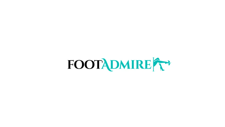 Foot Admire — detail 1